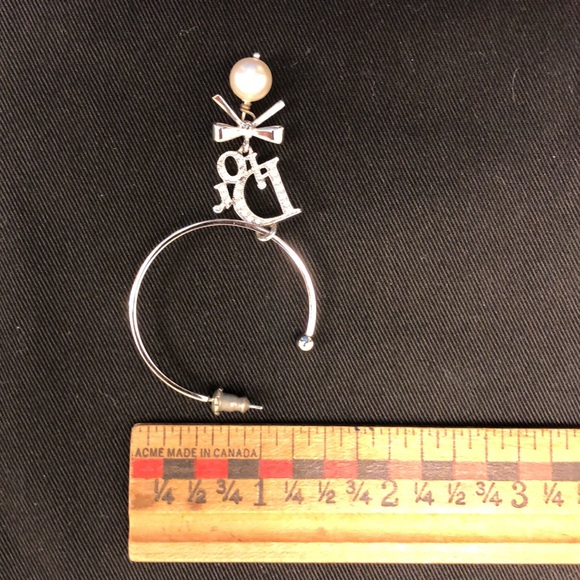 DIOR Earrings - Picture 6 of 9